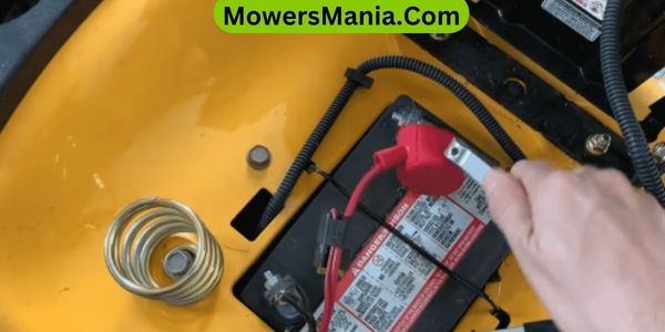 Choosing the Right Voltage for Your Mower