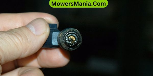 Cleaning a Lawnmower Fuel Injector