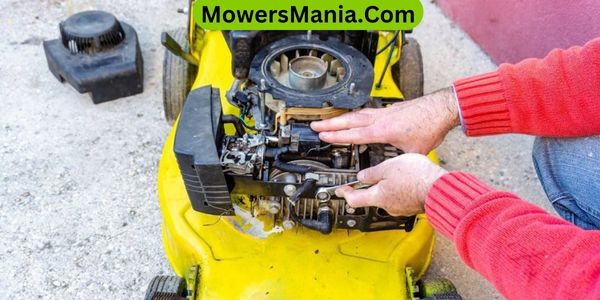 Lawnmower loses power when cutting