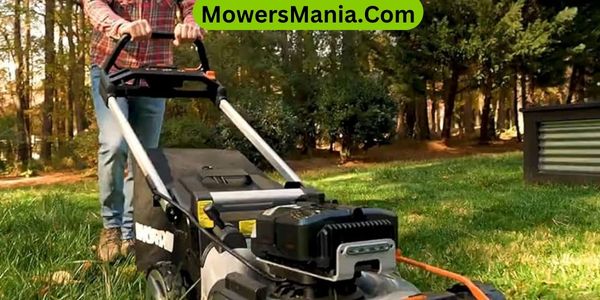 Worx electric lawn mowers operate in an environmentally friendly